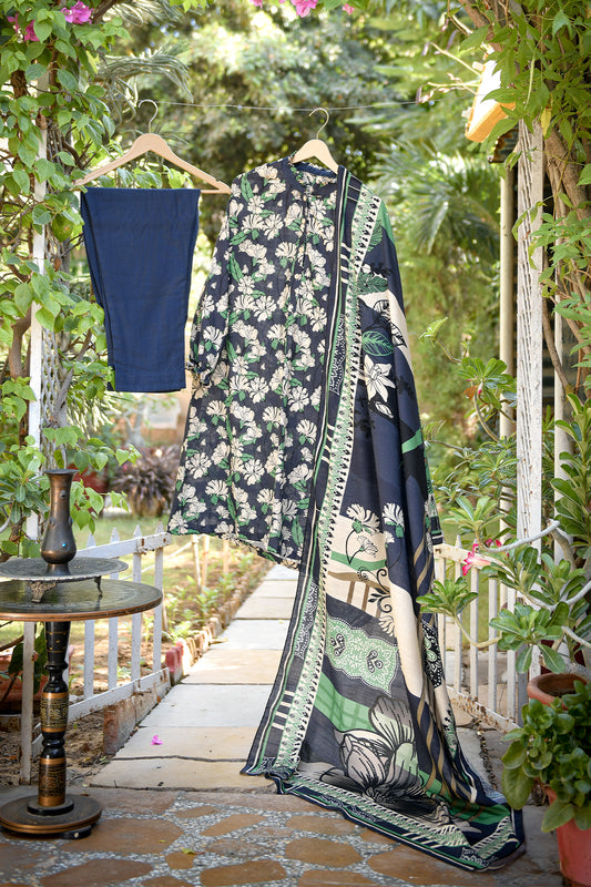 Nuray Slub Khaddar Three Piece D-05