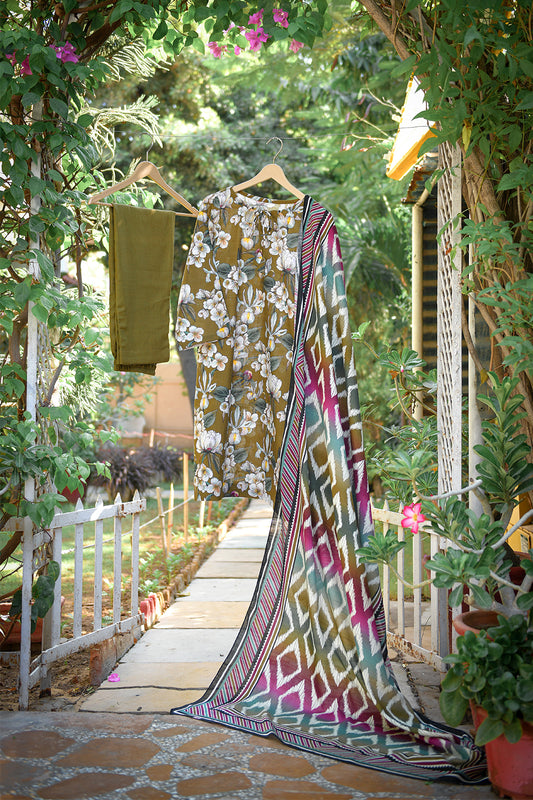 Nuray Slub Khaddar Three Piece D-01