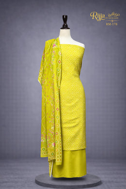 MURASHE Rijja RM-178 premium unstitched lawn suit with intricate floral print and vibrant colors, displayed on a mannequin.