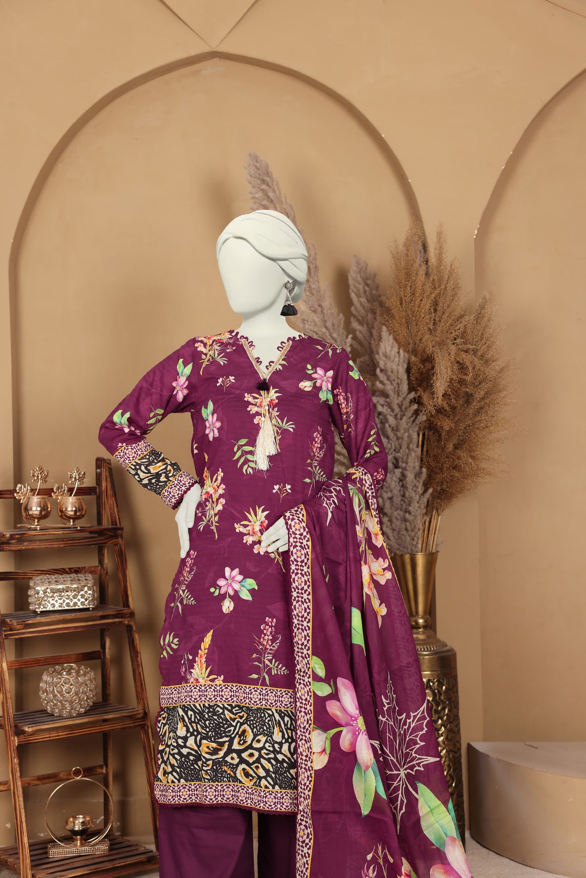 Imsha Doria Lawn 3 Piece D-12 by Murashe featuring digital printed slub lawn shirt, lawn voil dupatta and cotton trousers